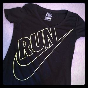 Nike Dry Fit T-Shirt